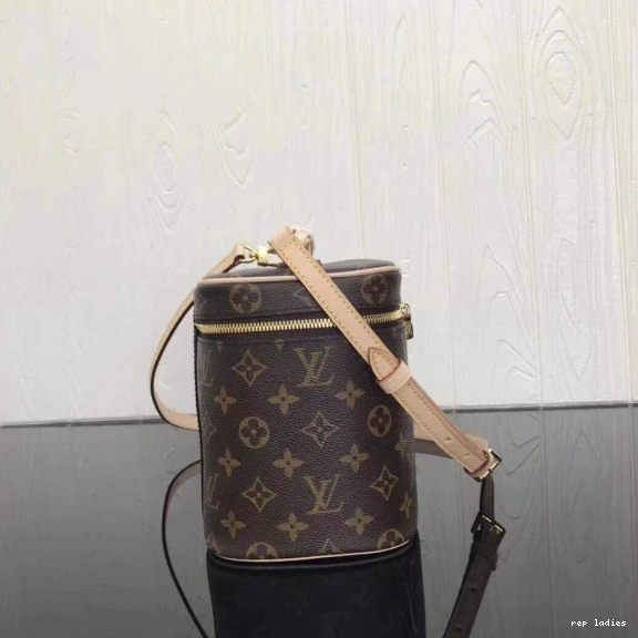 Cheap BAG VUITTON LOUIS TOILETRY 0811